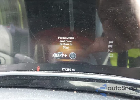 2013 Dodge Dart Limited z USA, uszkodzony, nr VIN 1C3CDFCA2DD132429